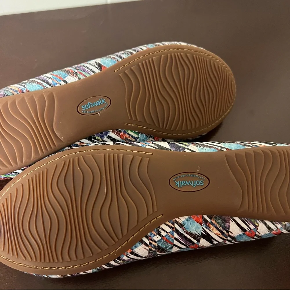 SoftWalk Women's Napa Ballet Flat leather blue multi arch support   9W NWOT